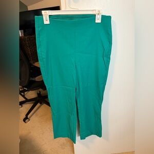 Like New Chico's Teal Green Women’s Pull on Pants size 1.5 / 10